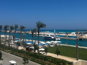 Marassi, Luxury Suite in Address Beach resort! service apartment